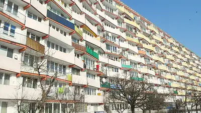 Falowiec Gdańsk – Najdłuższy Budynek i Ikona Modernizmu